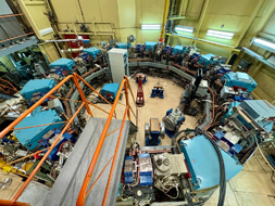 коллайдер ВЭПП-4М